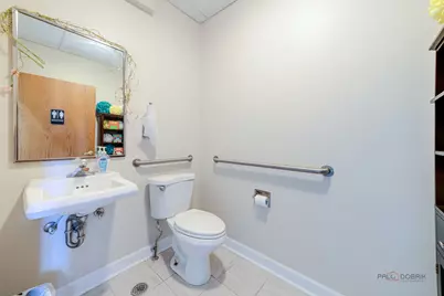 1017 W Park Avenue #B, Libertyville, IL 60048 - Photo 9