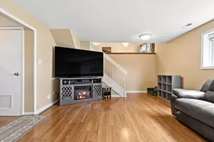 5701 Bedford Ct, Hanover Park, IL 60133 - Photo 21