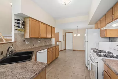 14908 W Victoria Crossing #14908, Lockport, IL 60441 - Photo 9