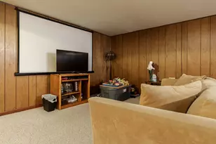 2212 Silverthorn Dr, Rockford, IL 61107 - Photo 35