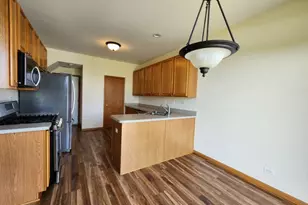 1804 Parkside Dr, Shorewood, IL 60404 - Photo 5
