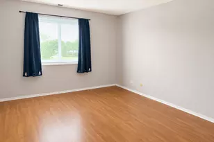 601 W Huntington Commons Rd, Mount Prospect, IL 60056 - Photo 11