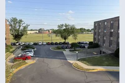 601 W Huntington Commons Road #302, Mount Prospect, IL 60056 - Photo 13