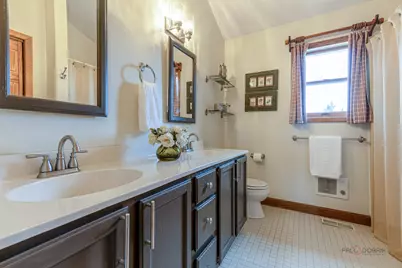 22205 W Pineview Drive, Antioch, IL 60002 - Photo 25