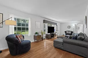 321 Bloomingdale Rd, Itasca, IL 60143 - Photo 5