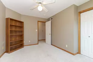 3205 Dorset Ct, Bloomington, IL 61704 - Photo 37