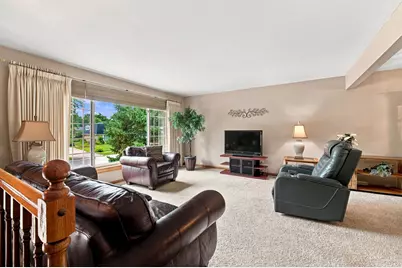18W108 71st Street, Darien, IL 60561 - Photo 5
