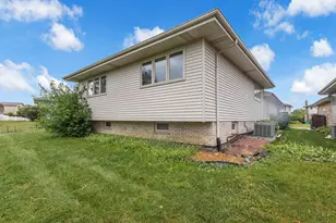 9147 Boardwalk Terrace, Orland Hills, IL 60487 - Photo 29