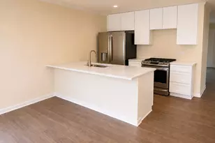76 Bright Oaks Cir, Cary, IL 60013 - Photo 3