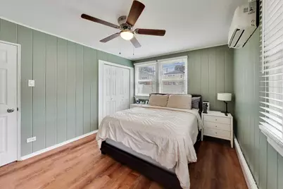 9717 S Avers Avenue, Evergreen Park, IL 60805 - Photo 11