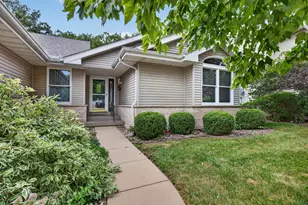 2519 Reynolds Manor Dr, Ottawa, IL 61350 - Photo 1
