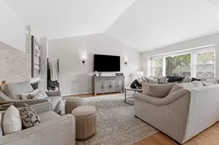 2S649 Ave Normandy E Ave, Oak Brook, IL 60523 - Photo 3