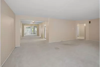200 Lake Boulevard #428, Buffalo Grove, IL 60089 - Photo 5