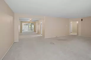 200 Lake Blvd, Buffalo Grove, IL 60089 - Photo 5