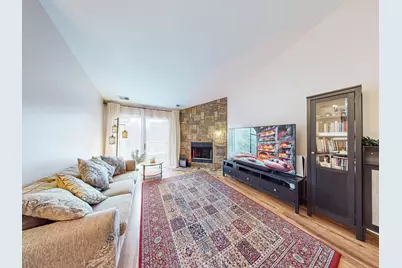 225 Columbia Court #6, Schaumburg, IL 60193 - Photo 7