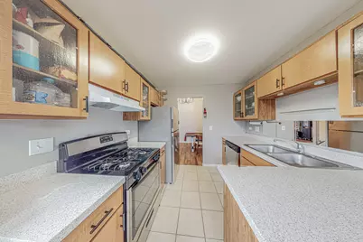 225 Columbia Court #6, Schaumburg, IL 60193 - Photo 3