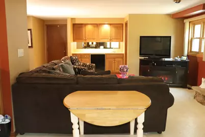 425 S Arlington Heights Road, Elk Grove Village, IL 60007 - Photo 11