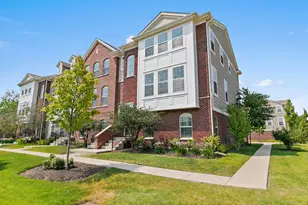 3 Margaret Ct, Schaumburg, IL 60194 - Photo 1