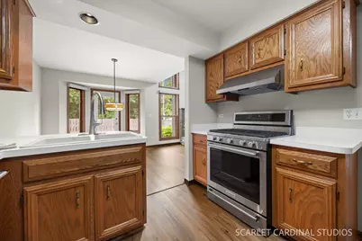 526 E Highland Avenue, Villa Park, IL 60181 - Photo 9