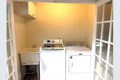 10 N State Street #Upper, Elgin, IL 60123 - Photo 11