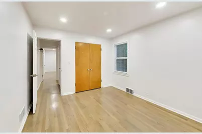 5142 Jarlath Avenue, Skokie, IL 60077 - Photo 17