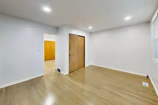 5142 Jarlath Ave, Skokie, IL 60077 - Photo 21