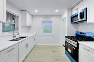 5142 Jarlath Ave, Skokie, IL 60077 - Photo 9