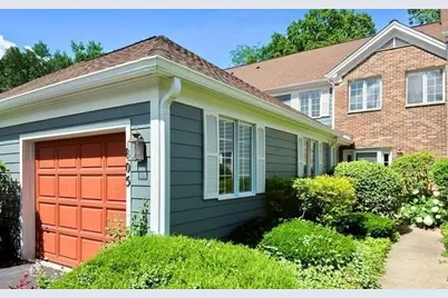 805 Suffield Square, Lincolnshire, IL 60069 - Photo 1