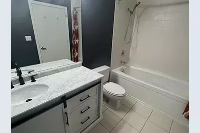 833 W 15th Place #814, Chicago, IL 60608 - Photo 9