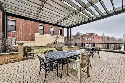 833 W 15th Place #814, Chicago, IL 60608 - Photo 13