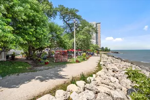 6301 N Sheridan Rd, Chicago, IL 60660 - Photo 19