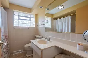 9424 S Union Ave, Chicago, IL 60620 - Photo 13