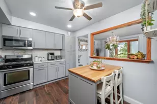 16323 Oxford Dr, Tinley Park, IL 60477 - Photo 9
