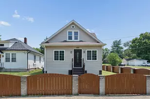 972 Sard Ave, Aurora, IL 60506 - Photo 1