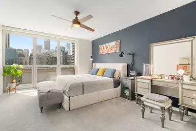 200 W Grand Avenue #1801, Chicago, IL 60654 - Photo 7