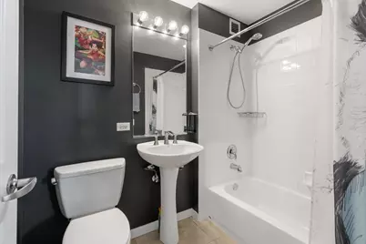 200 W Grand Avenue #1801, Chicago, IL 60654 - Photo 11