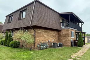 1020 9th St, Harvard, IL 60033 - Photo 3