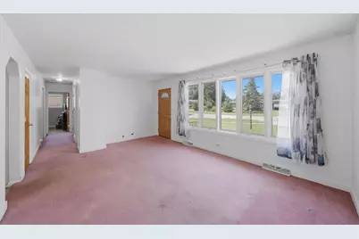 15W425 Victory Parkway, Elmhurst, IL 60126 - Photo 5