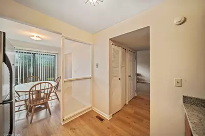 7318 Winthrop Way #4, Downers Grove, IL 60516 - Photo 9