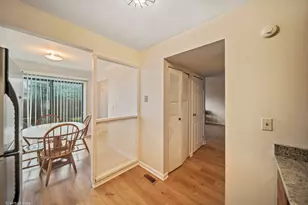 7318 Winthrop Way, Downers Grove, IL 60516 - Photo 9