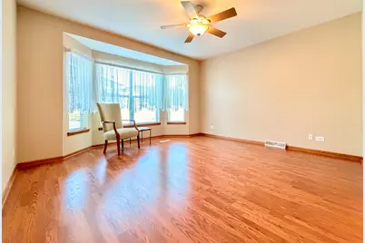 2 Suffolk Way, Grayslake, IL 60030 - Photo 11