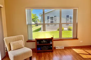 2 Suffolk Way, Grayslake, IL 60030 - Photo 17