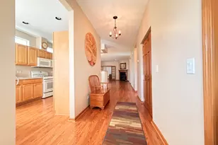 2 Suffolk Way, Grayslake, IL 60030 - Photo 3