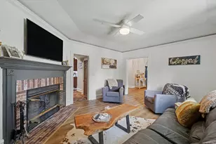 718 N Charter St, Monticello, IL 61856 - Photo 9
