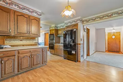 1025 Bode Road, Elgin, IL 60120 - Photo 7