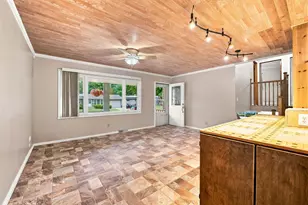 415 Maple Dr, Morris, IL 60450 - Photo 7