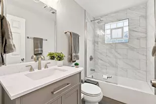 1518 W Superior St, Chicago, IL 60622 - Photo 15
