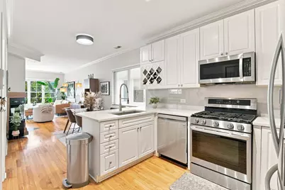1518 W Superior Street #2, Chicago, IL 60622 - Photo 7