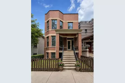 1738 W Byron Street, Chicago, IL 60613 - Photo 1