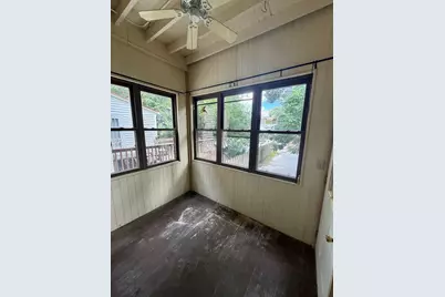 1738 W Byron Street, Chicago, IL 60613 - Photo 11